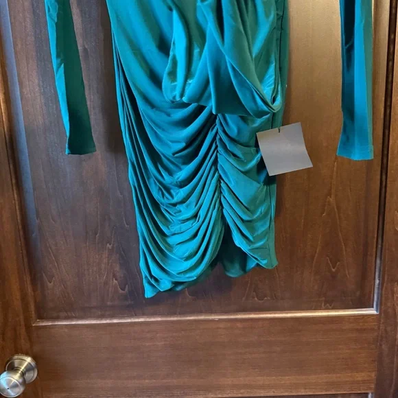 Lulus XS Marlay‎ Emerald Green Ruched Long Sleeve Bodycon Dress - Picture 7 of 11